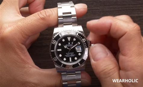 should rolex be wound.